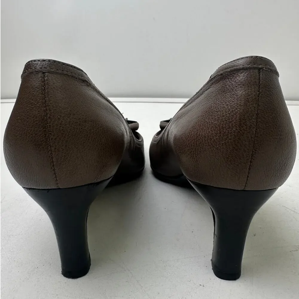 VTG Salvatore Ferragamo Taupe Leather Fringe Pointed Toe Heels Women's Sz 7.5 - Picture 6 of 10